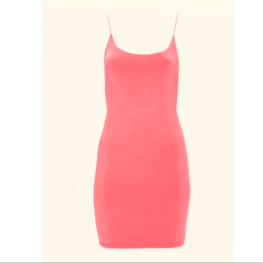 🦩 Pink Strappy Cross Back Dress